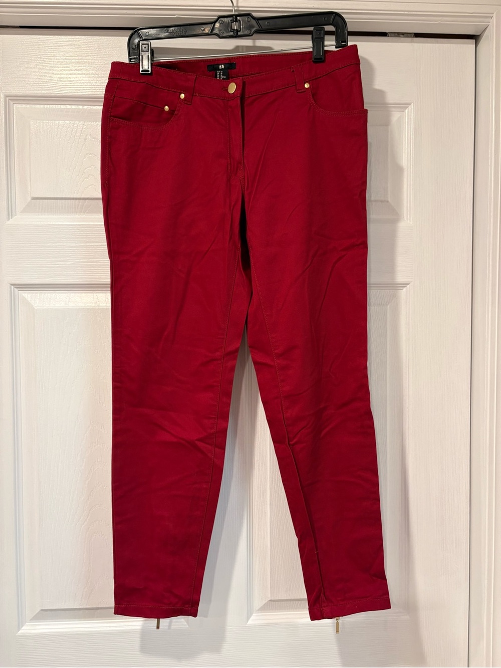 H&M Women's Red Skinny Jeans with Gold Hardware